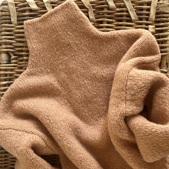 “SOLD” Kiefermann Denmark Alpaca+Merino Chunky Oversized Turtleneck Knit Sweater - Picture 2 of 16